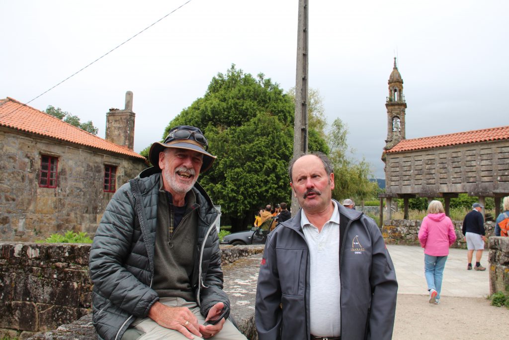 240714 Horreo de Carnota Eugene, Peter et al IMG 5994