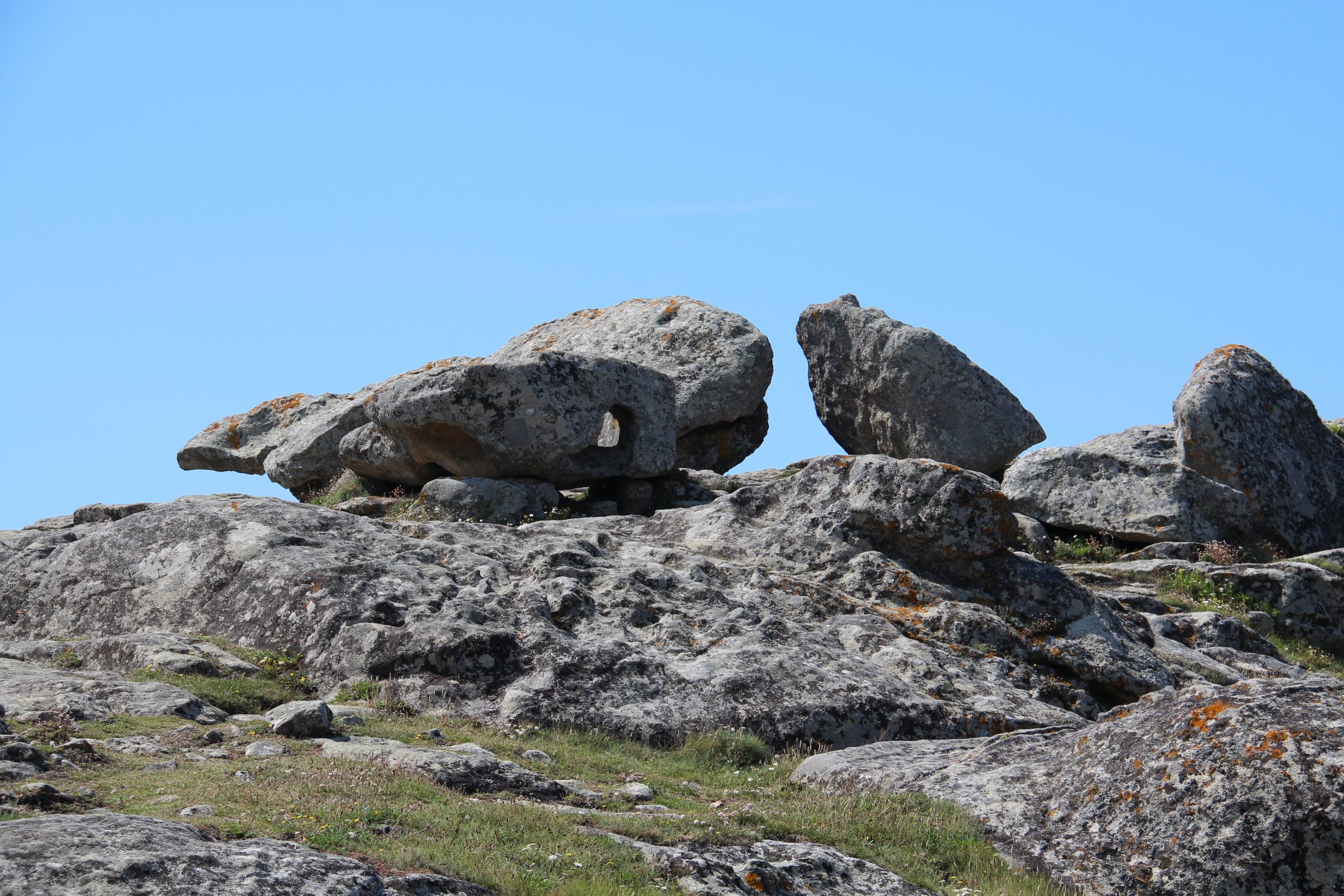 240717 Castro de Barona rocks IMG 6137