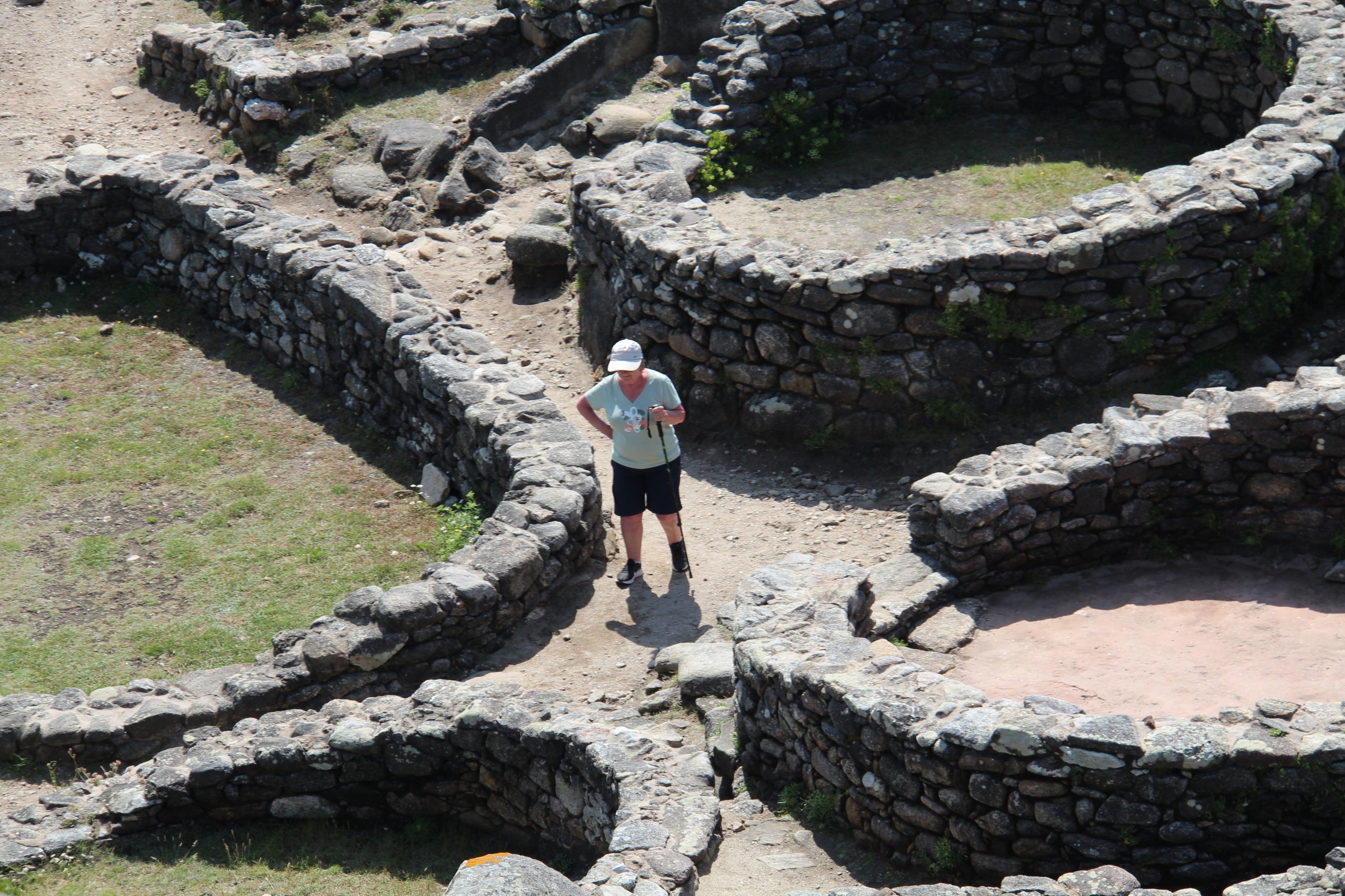 240717 Claire Cudmore at Castro de Barona IMG 6126