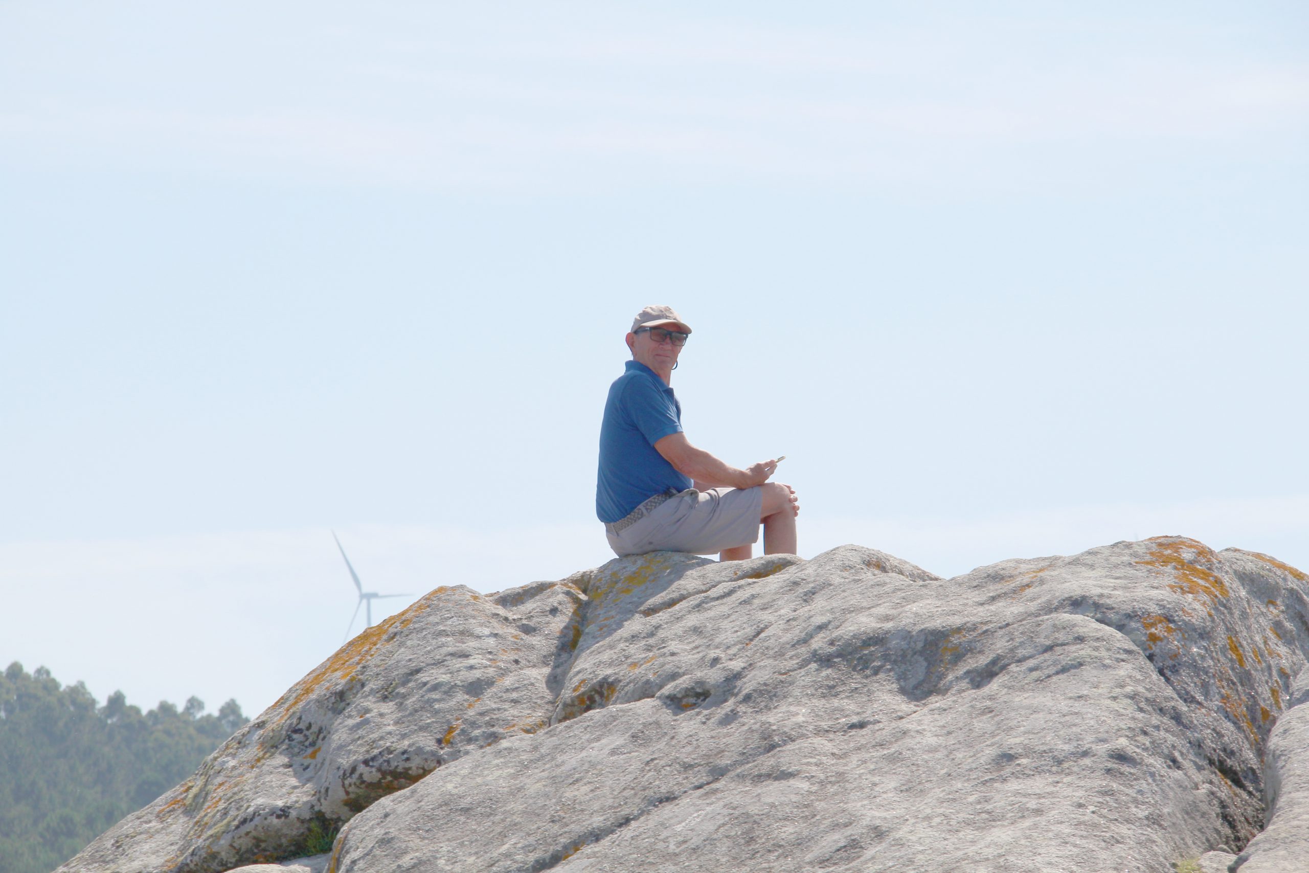 240717 Peter Cudmore at Castro de Barona summit IMG 6122