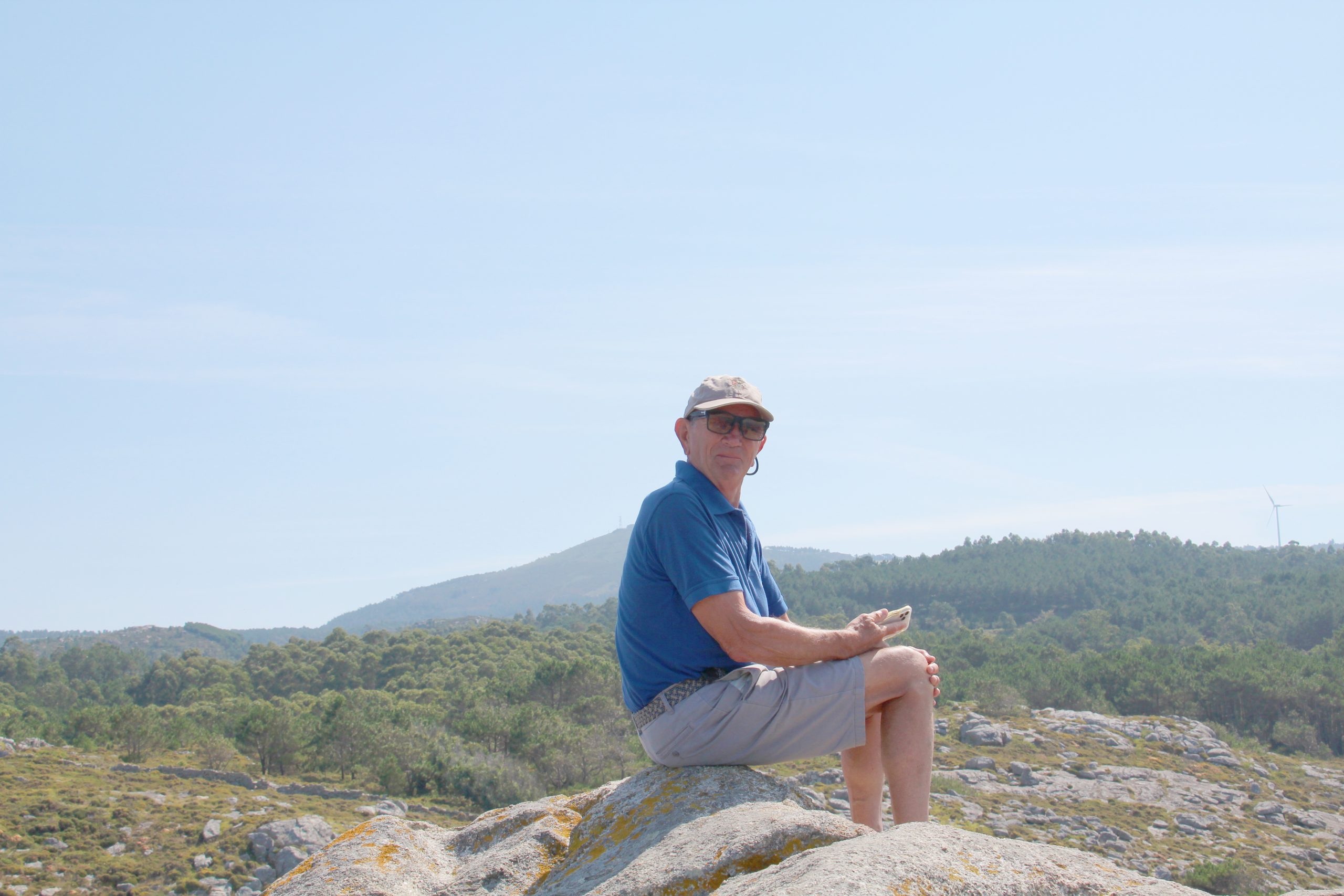 240717 Peter Cudmore at Castro de Barona summit IMG 6123